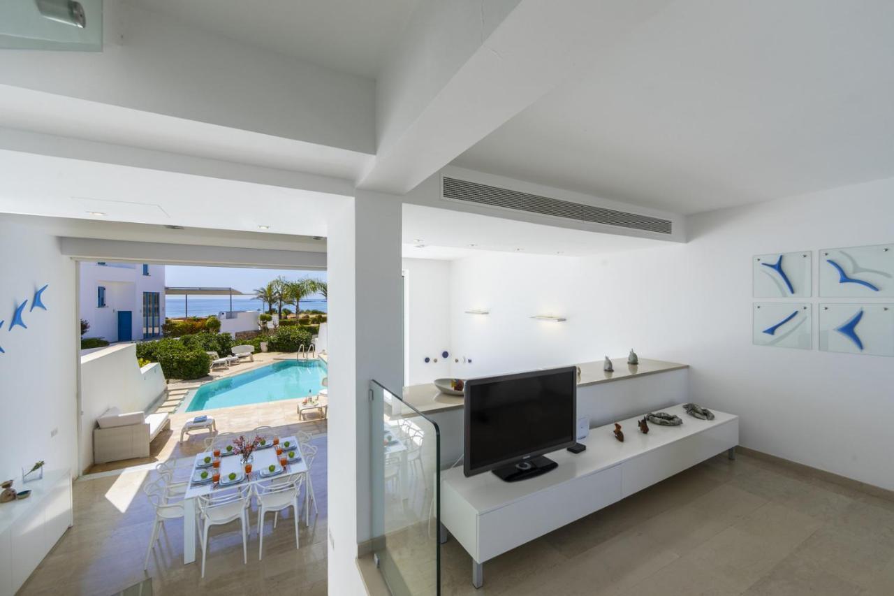 Protaras Villa Kalena Seafront Exterior photo